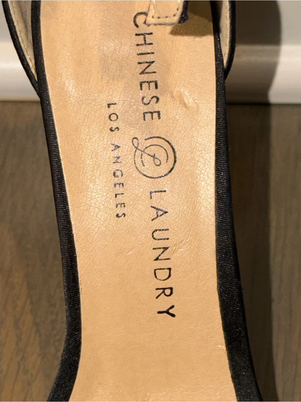 Chinese  Laundry black satin Embroidered Platform Heel Sandals size 8
